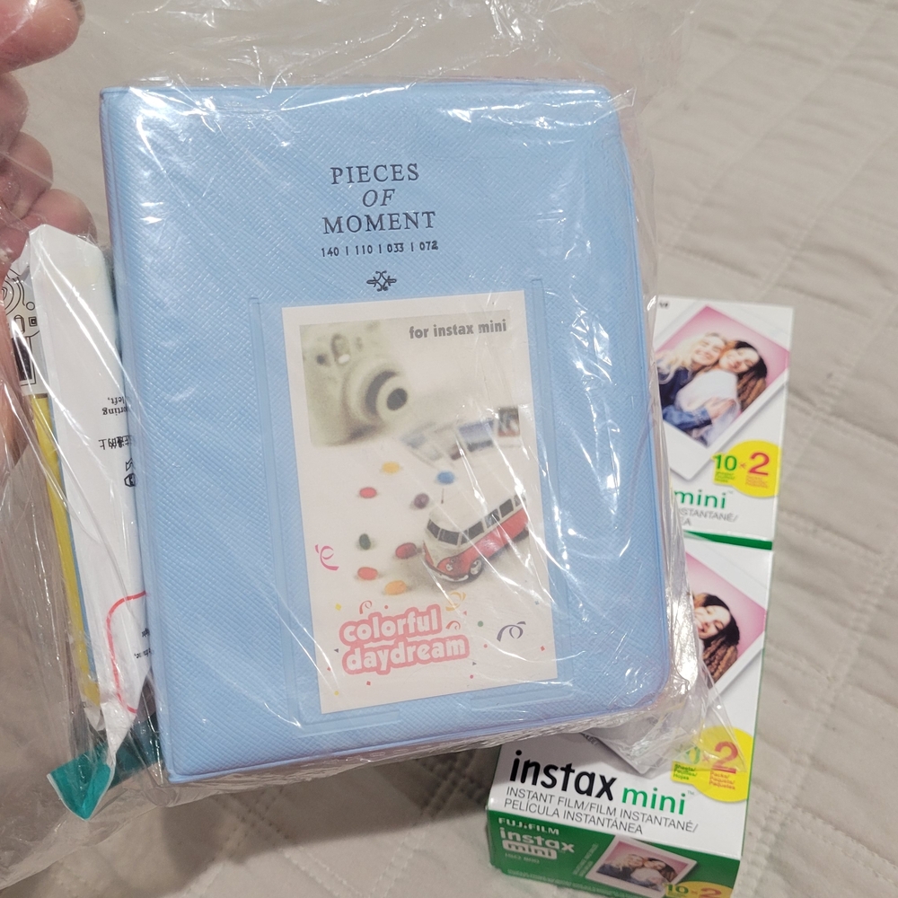 Brand New Fujifilm Instax Mini 12 Instant Camera - Pastel Blue - Picture 8 of 10
